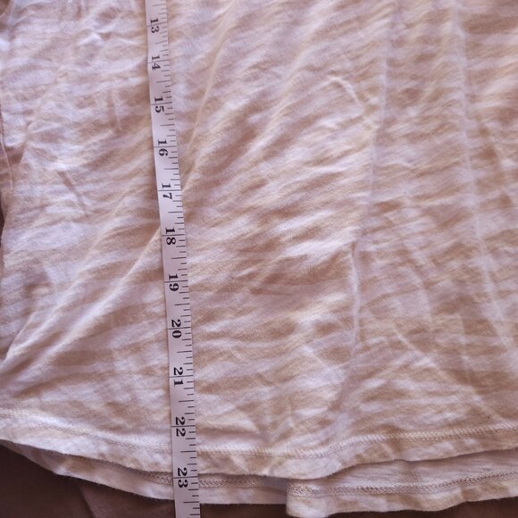 LOFT Ann Taylor Women's Tiger Print Wedge Tee Shirt Size XL - Picture 11 of 11